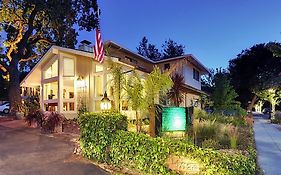 Saratoga Oaks Lodge